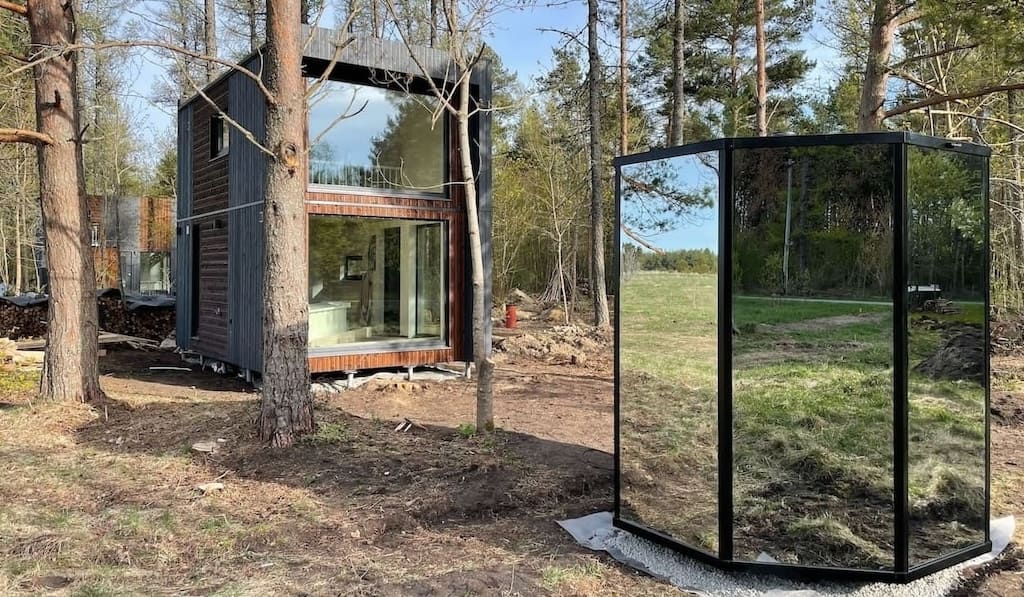 Haljas Hele SINGLE - Glass Luxury 7 Person Outdoor Sauna - The Sauna Store