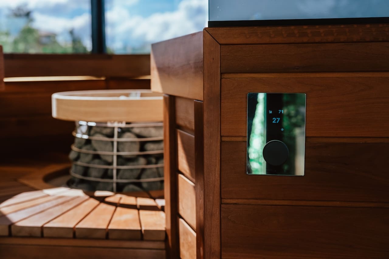Haljas Hele DOUBLE - Luxury Glass 7 Person Outdoor Sauna w/ Changing Room - The Sauna Store